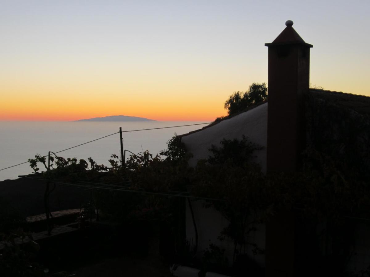 El Drago Rural House Guest House Alajero Exterior photo